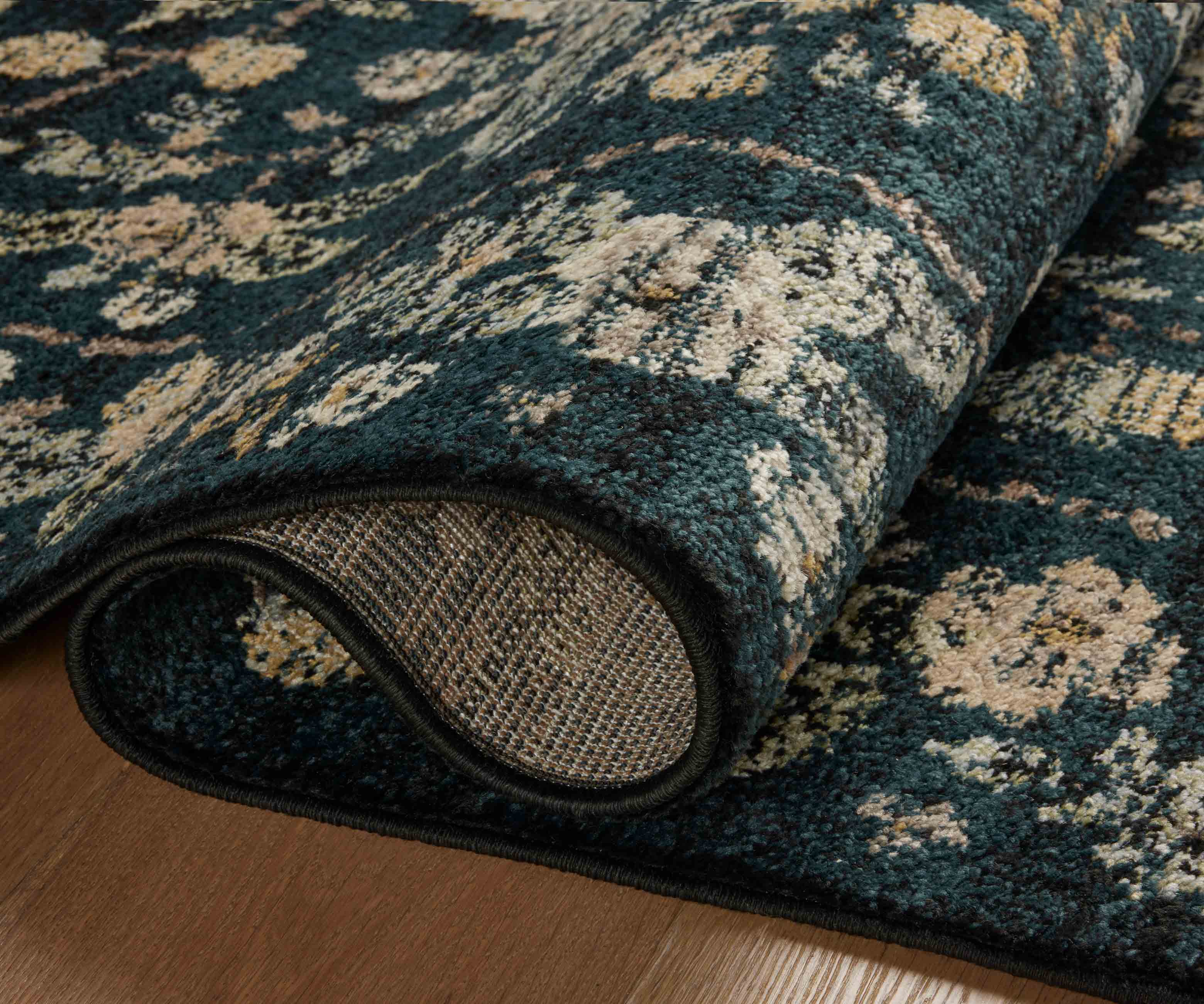  | rug220-03.jpg