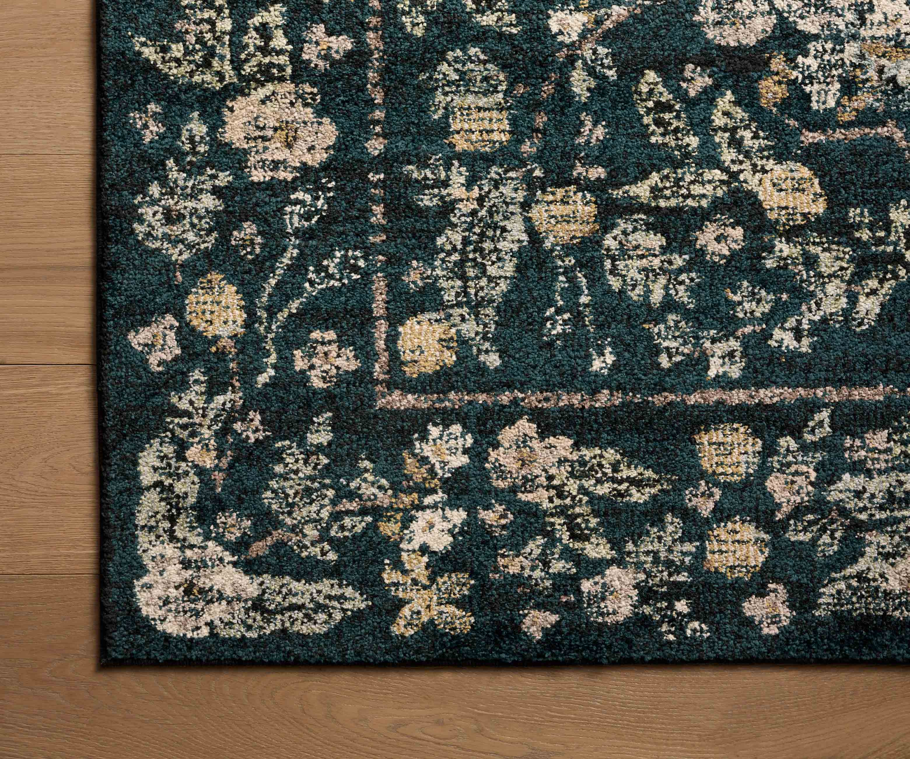  | rug220-04.jpg